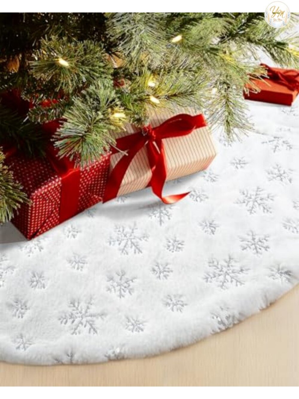 60 Inch Faux Fur Christmas Tree Skirt with Sequin Snowflakes